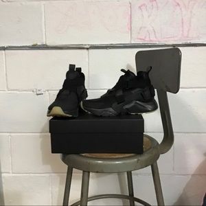 Nike Air Huarache City woman’s